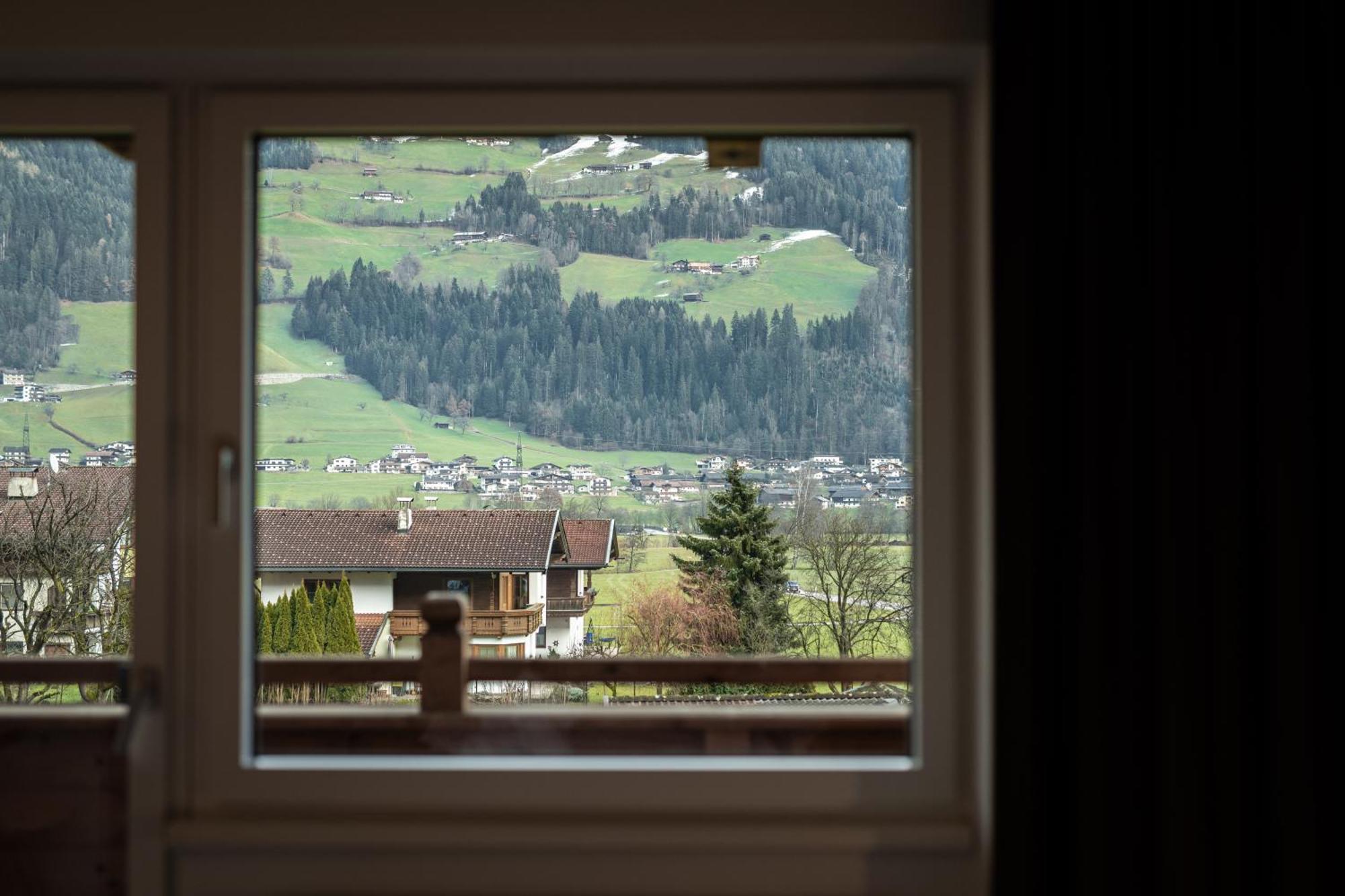 Lebe'Schlitters - Das Ferienapartmenthaus Im Zillertal Zewnętrze zdjęcie